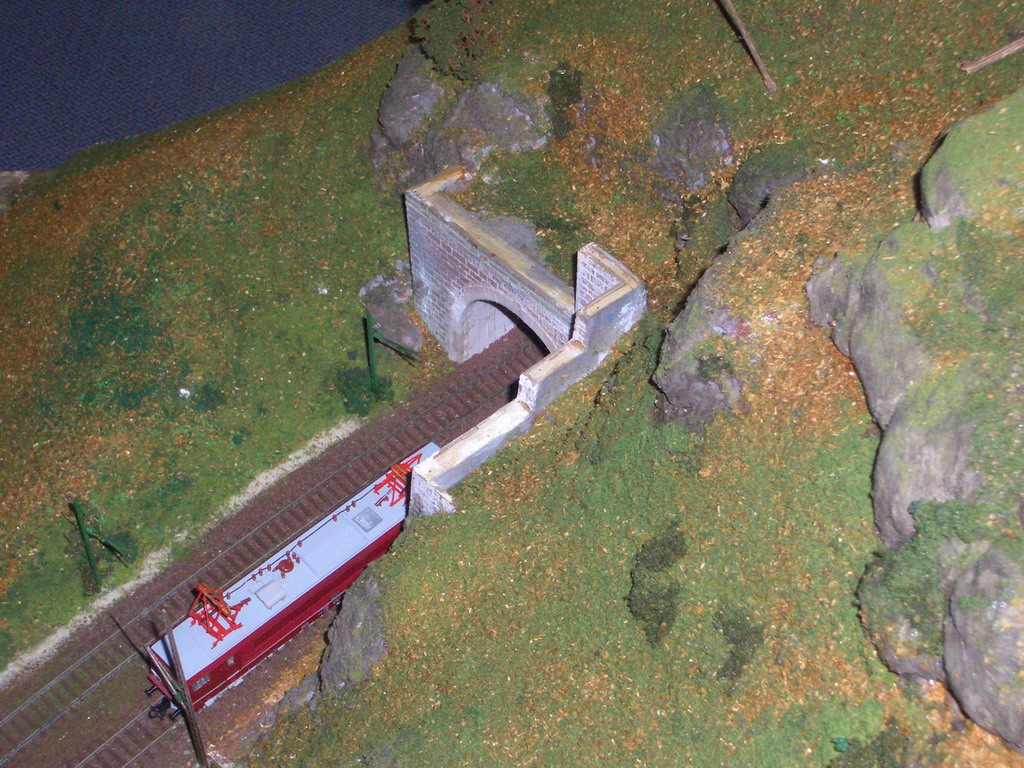 Edle Krone Tunnel Steinfangkessel