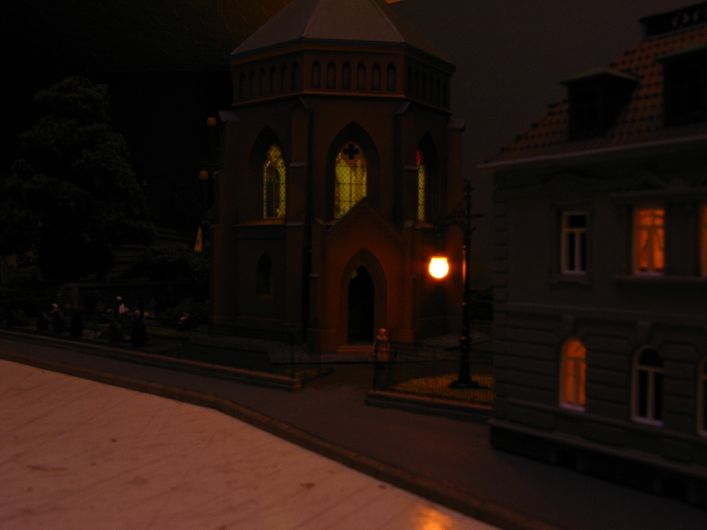 Kirche bei Nacht