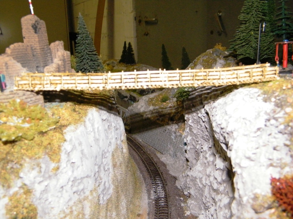 039 - Makroaufnahme Brücke